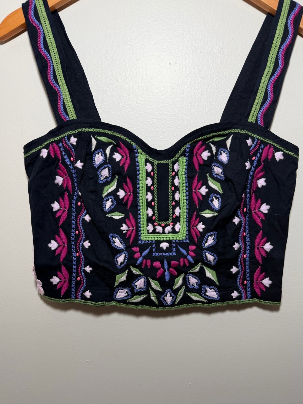 Anthropologie Embroidered Crop Tank - Picture 3 of 9